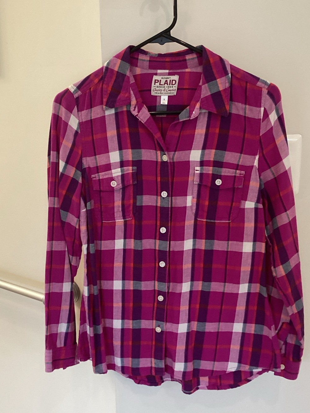 Old Navy Magenta Plaid Flannel Button-Down Shirt